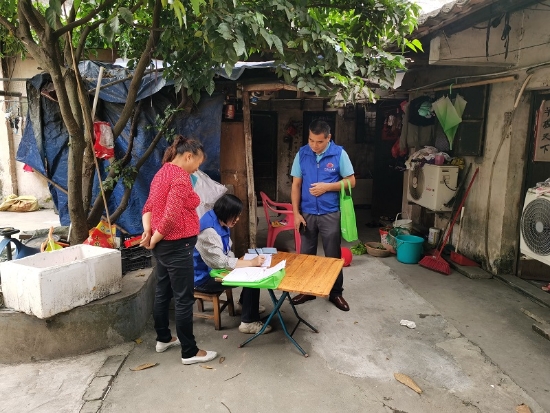 已處理1604886248359普查員入戶(hù)普查.jpg